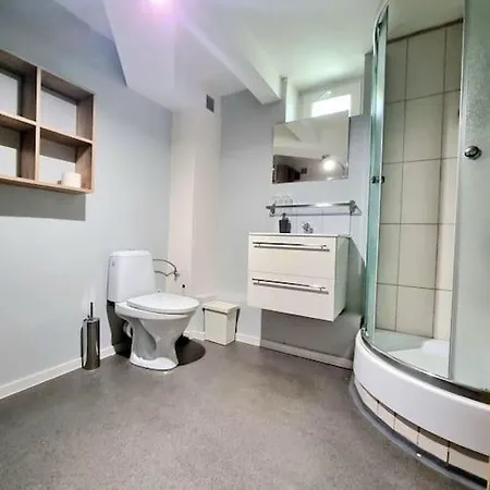 Simple Near Hockey & Football Arena Apartment